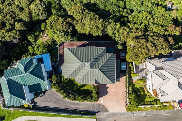 Photo of property in 8 Glengavel Grove, Papakowhai, Porirua, 5024