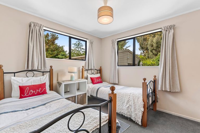 Photo of property in 23 Studholme Road, Wanaka, 9382