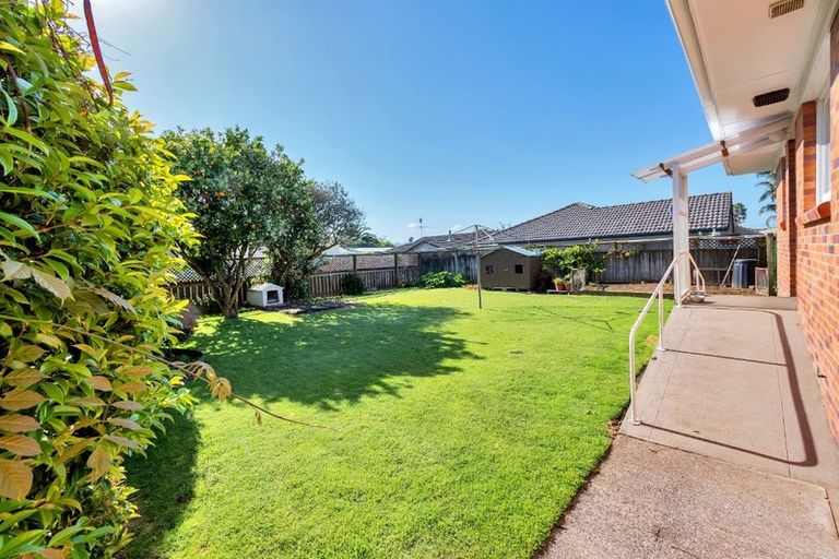 Photo of property in 69 Willis Road, Papakura, 2110
