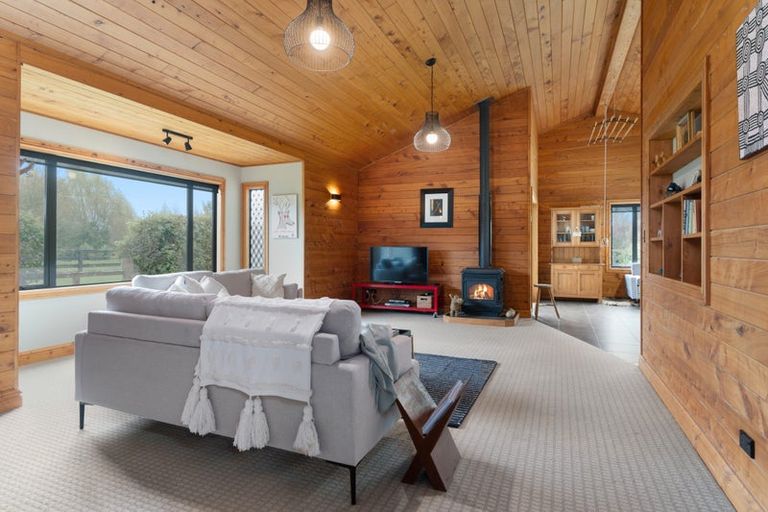 Photo of property in 438 Matahiwi Road, Matahiwi, Masterton, 5888