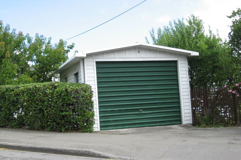 Photo of property in 10 Sumner Road, Lyttelton, 8082