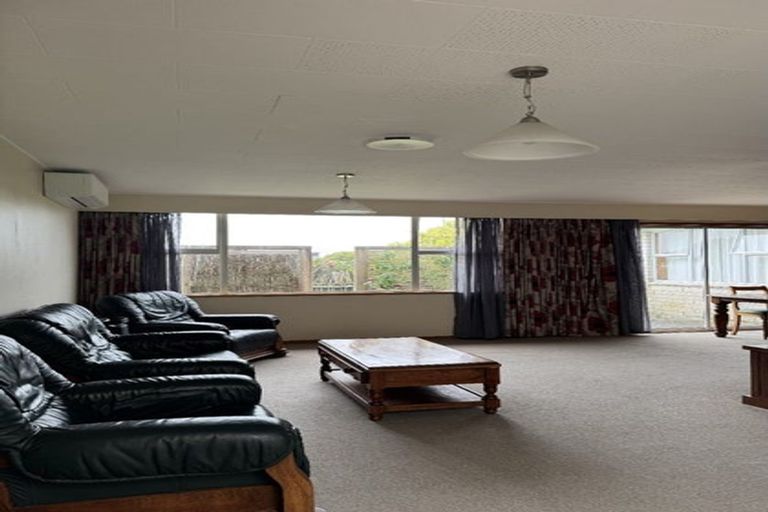 Photo of property in 32 Teoti Street, Paraparaumu Beach, Paraparaumu, 5032