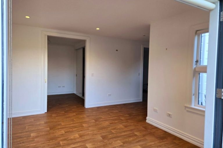 Photo of property in 21 Mortimer Terrace, Aro Valley, Wellington, 6021