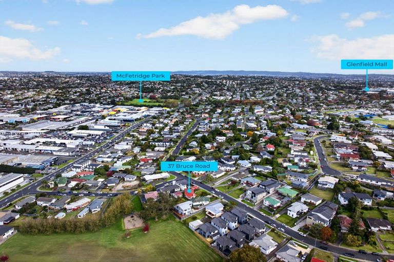 Photo of property in 37 Bruce Road, Glenfield, Auckland, 0629