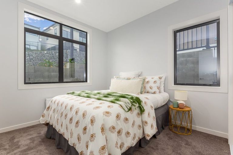 Photo of property in 5 Skysail Lane, Whitby, Porirua, 5024