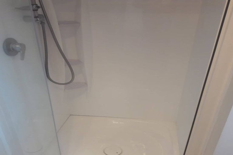 Photo of property in 17 Resolution Place, Bryndwr, Christchurch, 8053