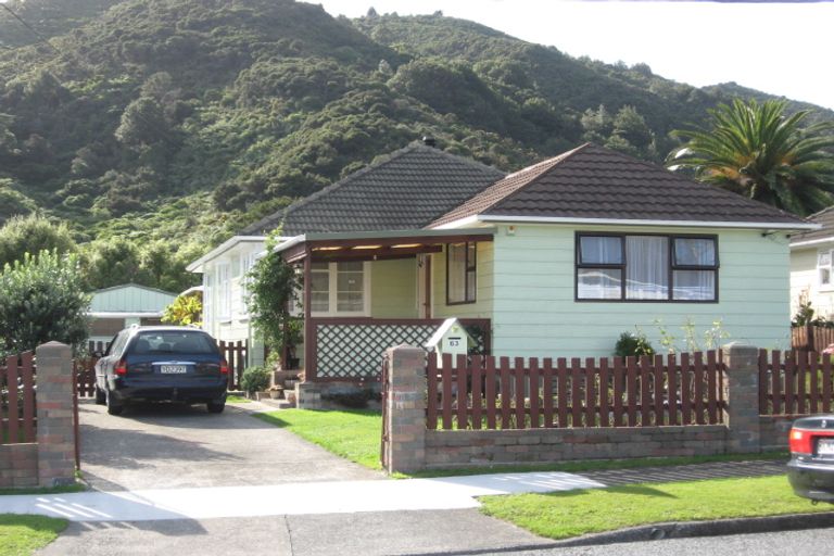 Photo of property in 63 Fleet Street, Naenae, Lower Hutt, 5011