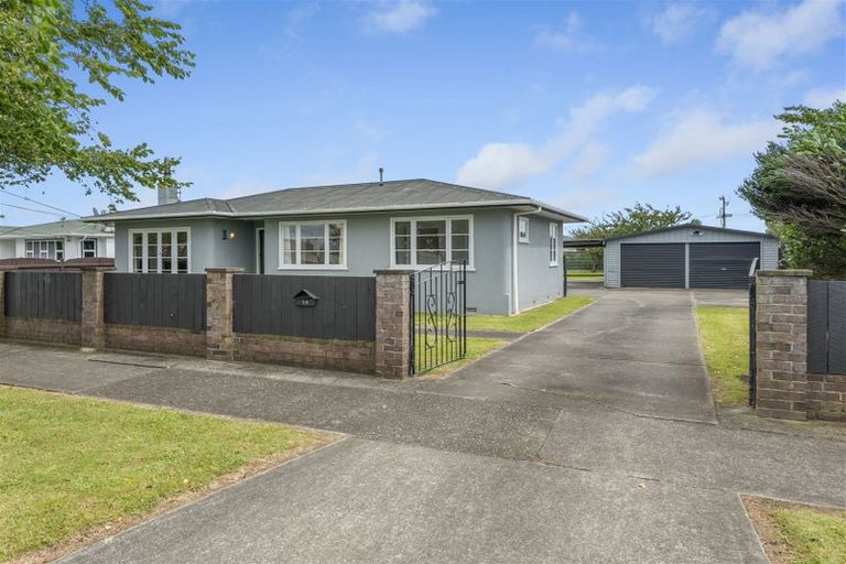 Photo of property in 16 Leeds Street, Milson, Palmerston North, 4414