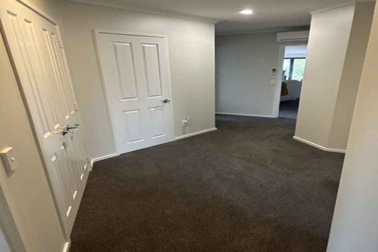 Photo of property in 14 Lakemere Way, Kinloch, Taupo, 3377