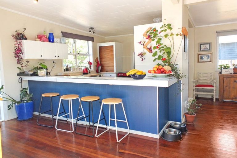 Photo of property in 4 Kennedy Street, Foxton Beach, Foxton, 4815