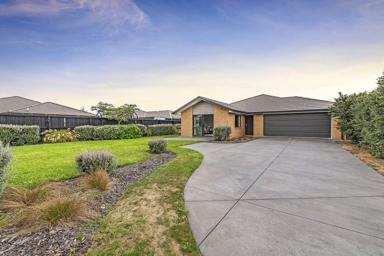 Photo of property in 34 Wallingford Crescent, Rolleston, 7615