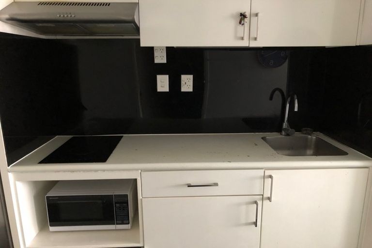 Photo of property in Cintra Apartments, 7l/3 Whitaker Place, Grafton, Auckland, 1010