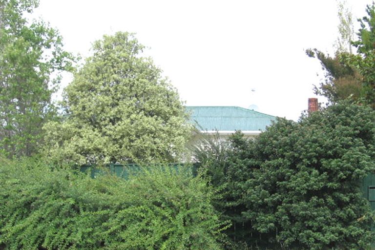 Photo of property in 41 Woodside Road, Massey, Auckland, 0614