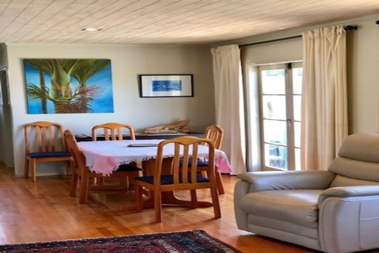 Photo of property in 22 Kendale Drive, Leigh, 0985