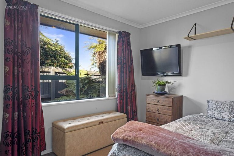 Photo of property in 16 Matthews Street, Kaiapoi, 7630
