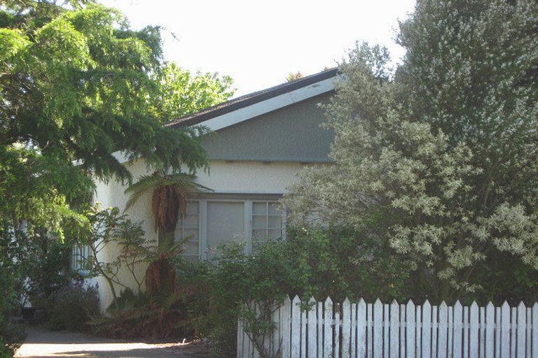Photo of property in 77 Winters Road, Redwood, Christchurch, 8051