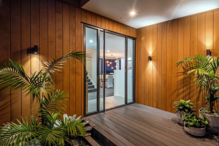 Photo of property in 89a Bleakhouse Road, Howick, Auckland, 2014