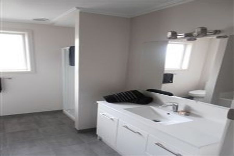 Photo of property in 400 Papanui Road, Strowan, Christchurch, 8052