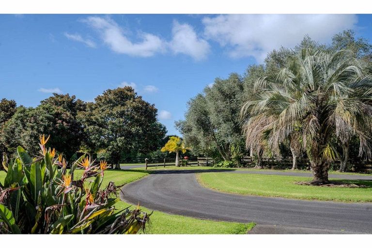 Photo of property in 4 Kotare Heights, Kerikeri, 0230