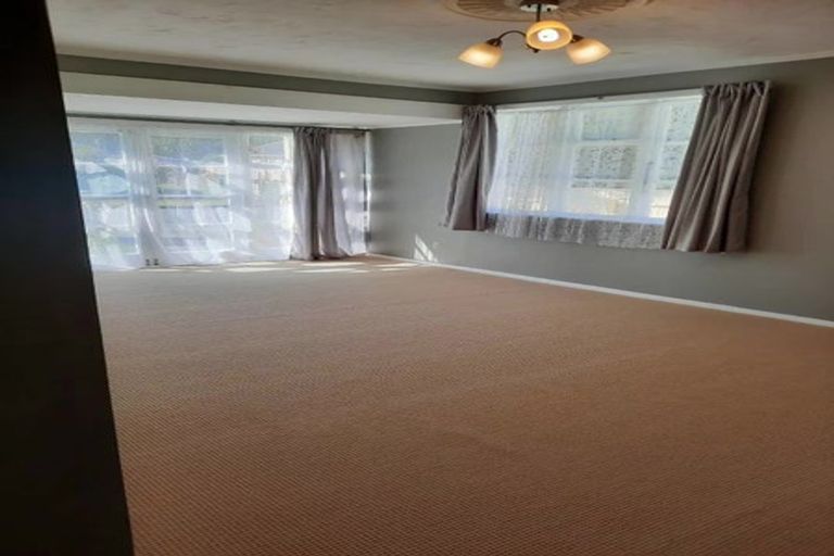 Photo of property in 16 Peck Street, Taita, Lower Hutt, 5011