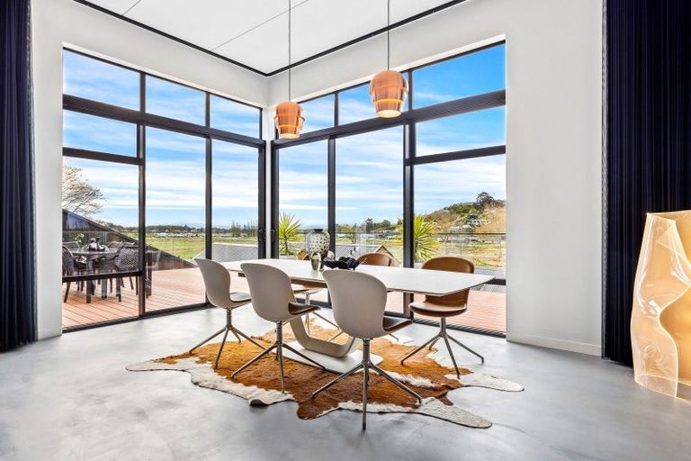 Photo of property in 12 Round Hill Rise, Cracroft, Christchurch, 8022