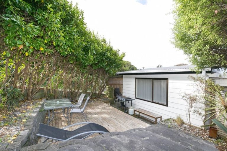 Photo of property in 11a Monowai Road, Johnsonville, Wellington, 6037