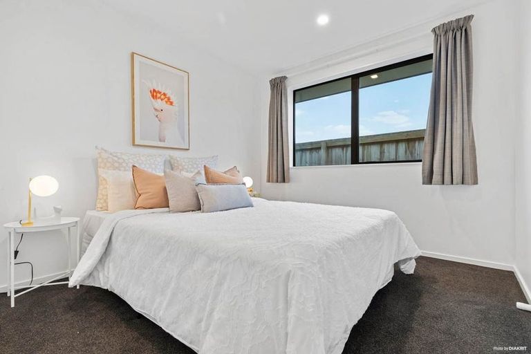 Photo of property in 52d Kayes Road, Pukekohe, 2120