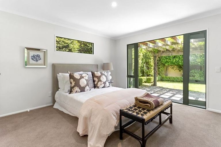 Photo of property in 4 Enticott Place, Huntsbury, Christchurch, 8022