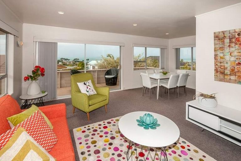 Photo of property in 9a Toroa Street, Torbay, Auckland, 0630