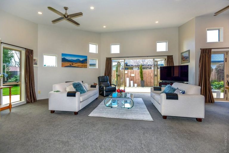 Photo of property in 10 Elmslie Grove, Halswell, Christchurch, 8025