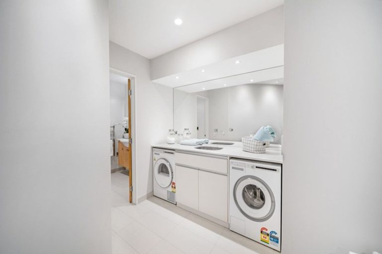 Photo of property in 4 Yelverton Place, Huntsbury, Christchurch, 8022