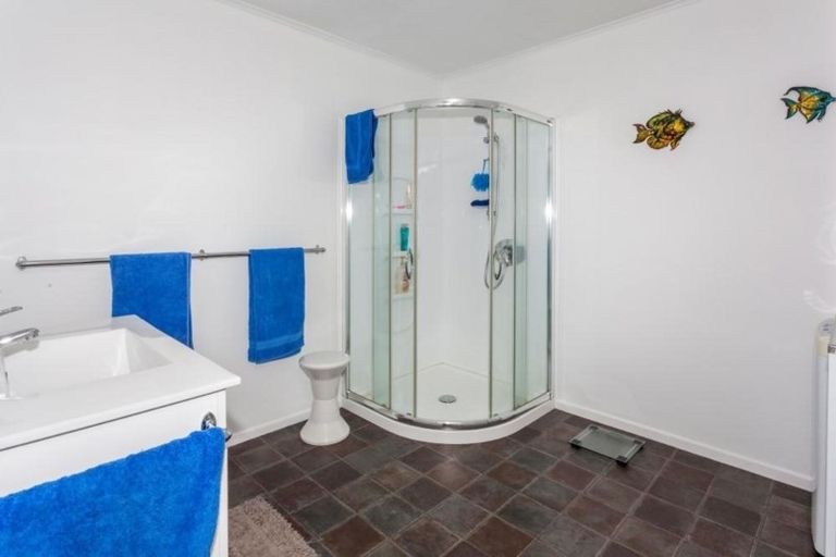 Photo of property in 107 Chartwell Avenue, Whangamata, 3620