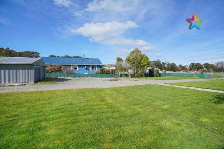 Photo of property in 6 Half Mile Road, Tuatapere, 9620
