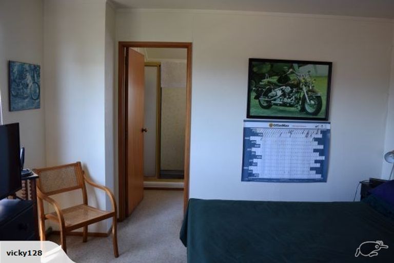 Photo of property in 1/48 East Coast Road, Milford, Auckland, 0620