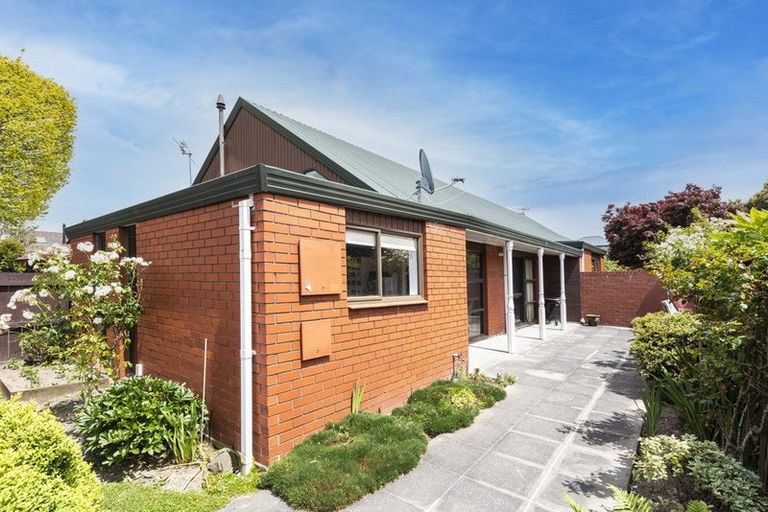 Photo of property in 1/10 Parr Place, Ilam, Christchurch, 8041