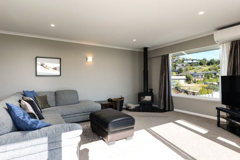 Photo of property in 14 Seaview Crescent, Picton, 7220