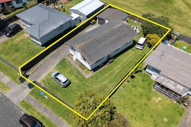 Photo of property in 16 Palermo Place, Clover Park, Auckland, 2023