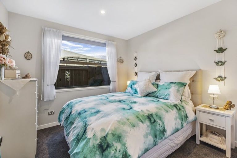 Photo of property in 4 Westhill Lane, Papamoa Beach, Papamoa, 3118