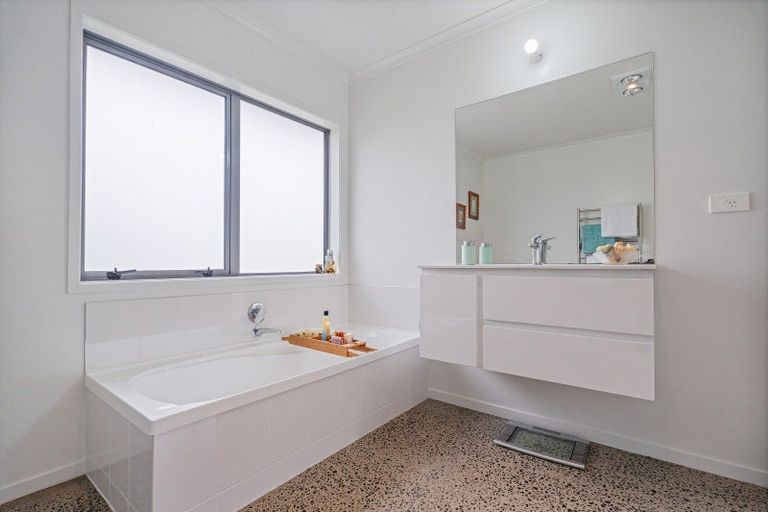 Photo of property in 2666d Waihi Whangamata Road, Whangamata, 3691