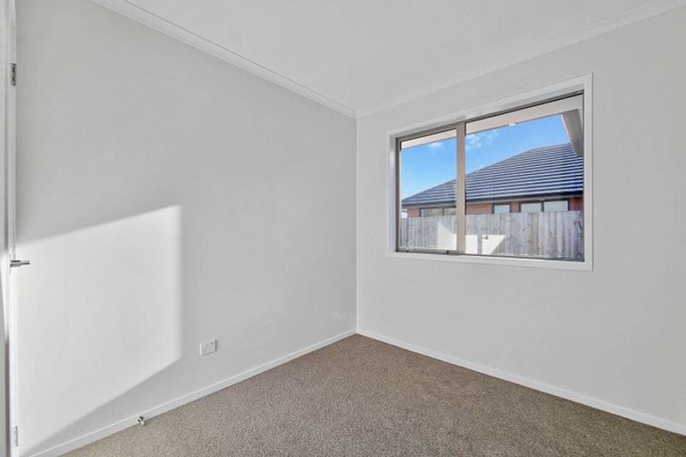 Photo of property in 16 Tarata Place, Owhata, Rotorua, 3010