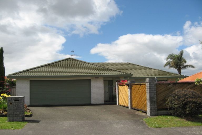 Photo of property in 12 Keywella Drive, Conifer Grove, Takanini, 2112
