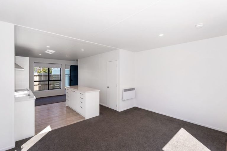 Photo of property in 14/14 Buffon Street, Waltham, Christchurch, 8023