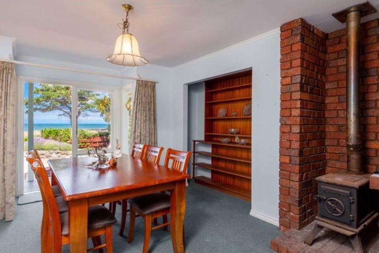 Photo of property in 90 Rarangi Beach Road, Rarangi, Blenheim, 7273