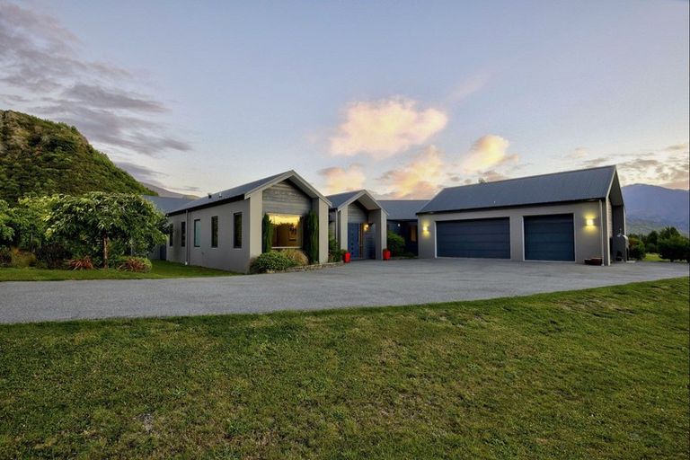 Photo of property in Butel Park, 133 Essex Avenue, Arrowtown, 9302