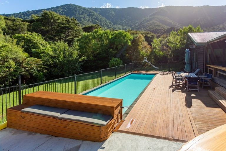 Photo of property in 12 Tai Close, Kaiuma Bay, Havelock, 7178