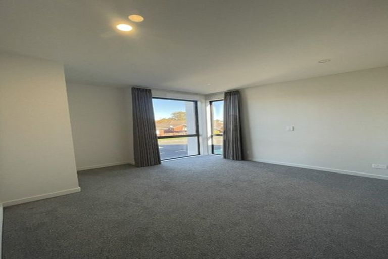 Photo of property in 1/27 Division Street, Riccarton, Christchurch, 8041