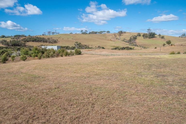 Photo of property in 14 Amelie Place, Coopers Beach, 0420