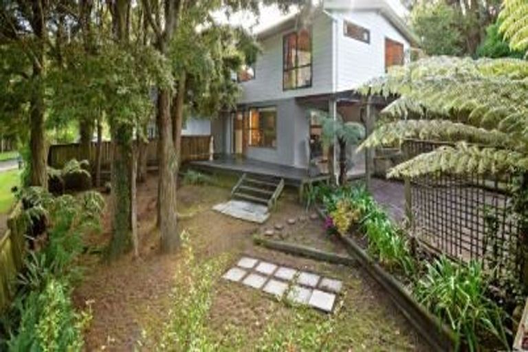 Photo of property in 20 Paulownia Place, Totara Heights, Auckland, 2105