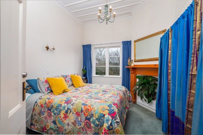 Photo of property in 9 Robertson Street, Russell, 0202