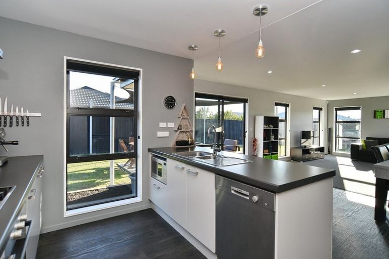 Photo of property in 39 Cassino Street, Rangiora, 7400